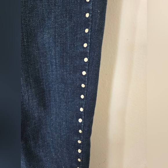 Levi's Women's Classic Mid Rise Studded Skinny Jeans Size 14 - Picture 8 of 9